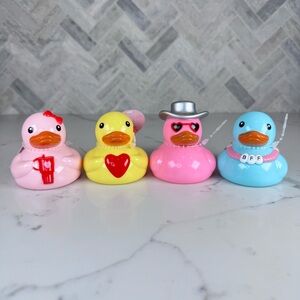 NEW Target Bullseye Playground Valentine's Day Rubber Ducks